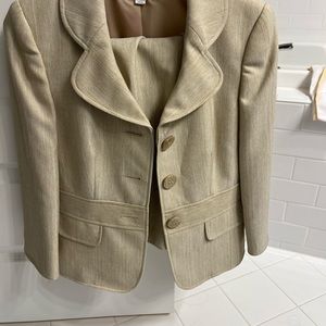 Tahari ASL Women’s Beige Suit